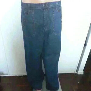 Forever 21 casual boyfriend 2 pocket mid rise straight leg trendy jean 30